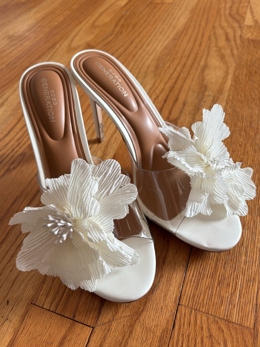 BCBGeneration Joxa Heels size 8.5